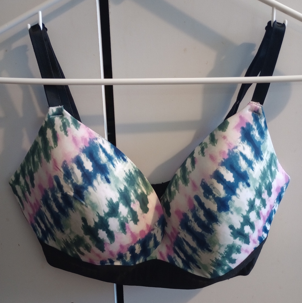 PINK Wear Everywhere Wireless Pushup 36DD